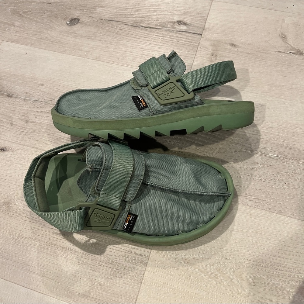 Reebok beatnik sandal clog